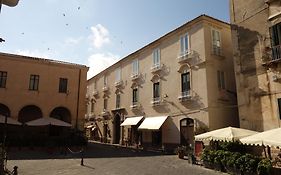 Suites Pastis Tropea - Boutique B&B By Kalavria Holidays